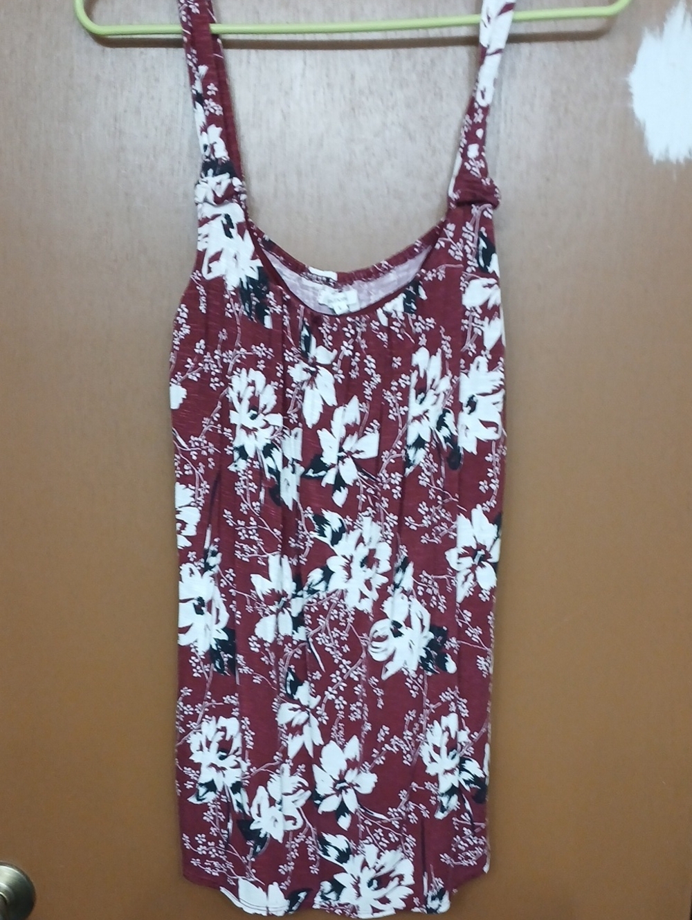 Maurices Burgundy and White Floral Tank Top